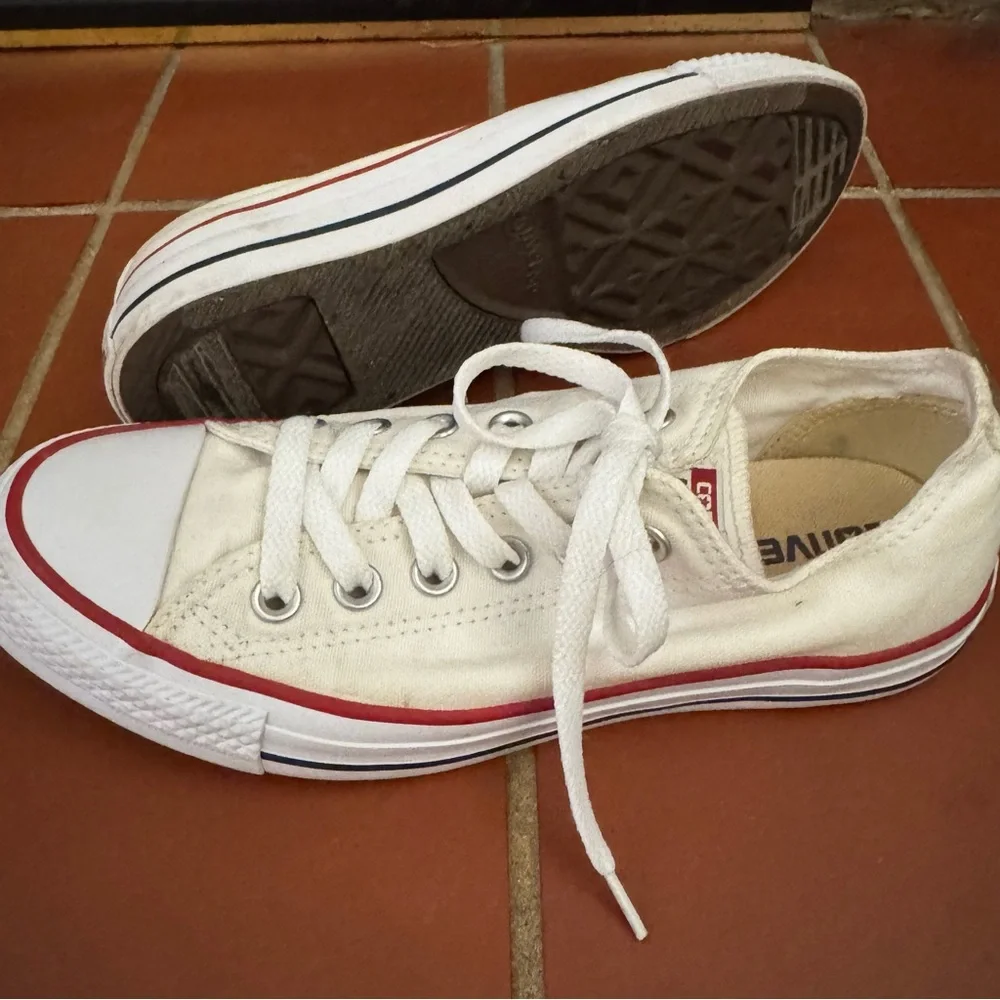 Converse White Chuck Taylor All Star Low Men 4.5 Women 6.5 Classic Clean Unisex